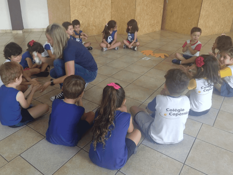 Aprendendo a higienizar as mãos d...