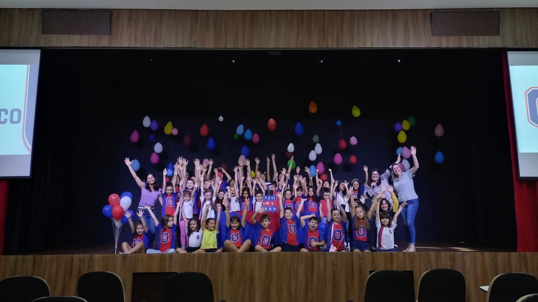 Parabéns, Colégio Copérnico