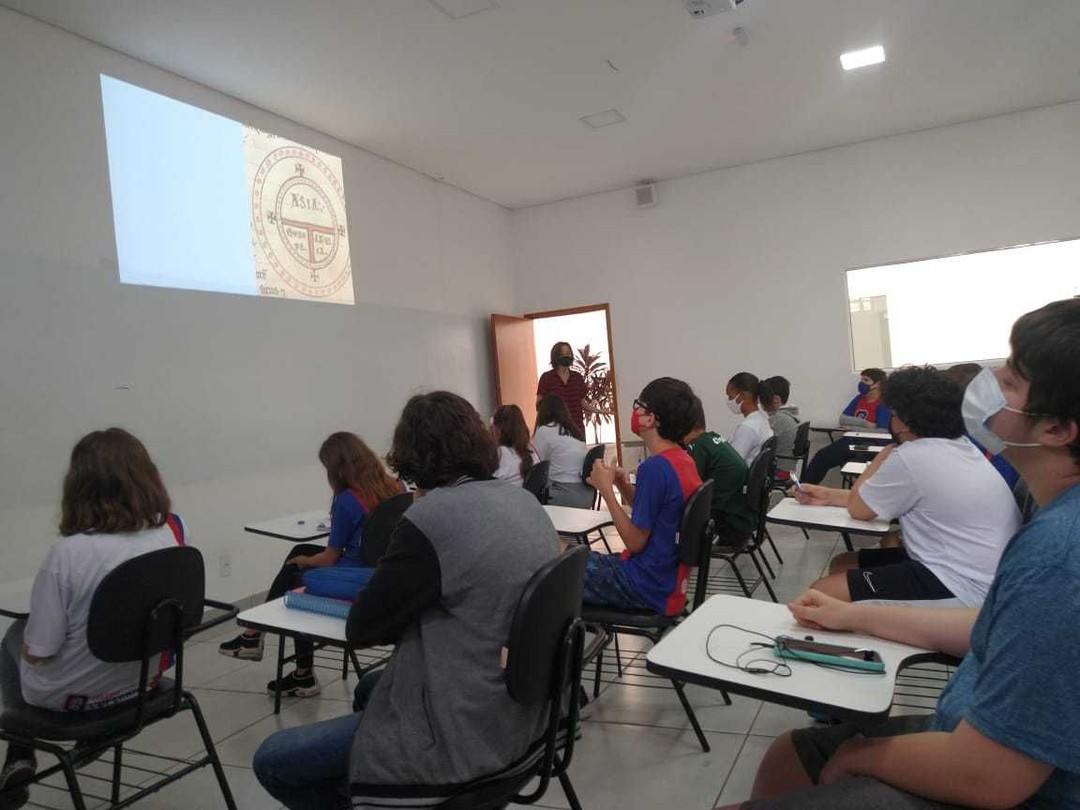 Aula sobre Moral na Idade Média